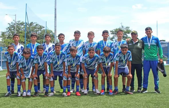¡FELICITACIONES A NUESTROS DEPORTISTAS! Nuestra delegación llegó a la Final Departamental de