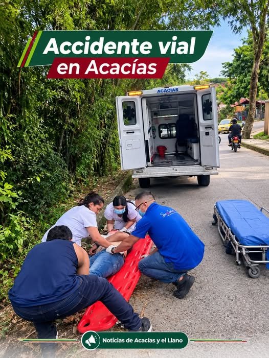 ACCIDENTE VIAL EN ACACÍAS DEJA UN MOTOCICLISTA HERIDO Un accidente de tránsito