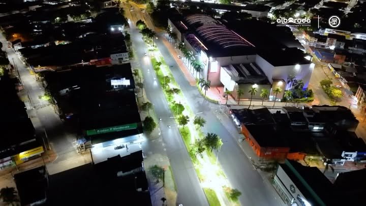 Hoy la Avenida 40 vuelve a brillar. Detrás de esta transformación hubo