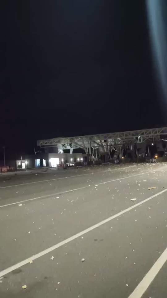 ¡ATENTADO CON EXPLOSIVOS DESTRUYÓ EL PEAJE SAN PEDRO EN VILLANUEVA, CASANARE! Momentos