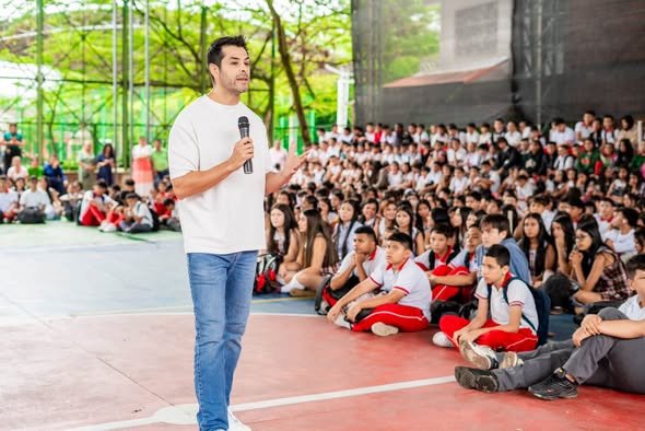 Gracias, Jorge Soto, por regalarnos dos conferencias magníficas, llenas de inspiración, aprendi...