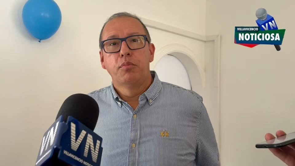 Alexander Baquero fortalece la educación en Villavicencio con inversión en bilingüismo y