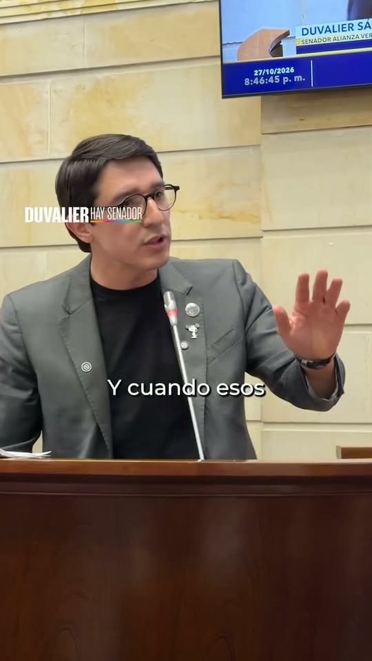 #Nación #SenadorDuvalier El senador Duvalier Sánchez, en un gran debate al Ministro