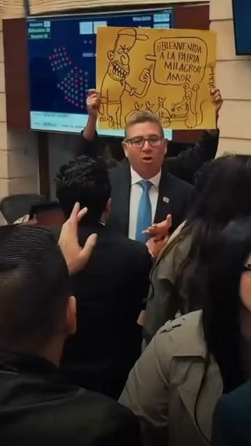Cruce entre Jota Pe Hernández y ‘Matador’ generó tensión en el Senado