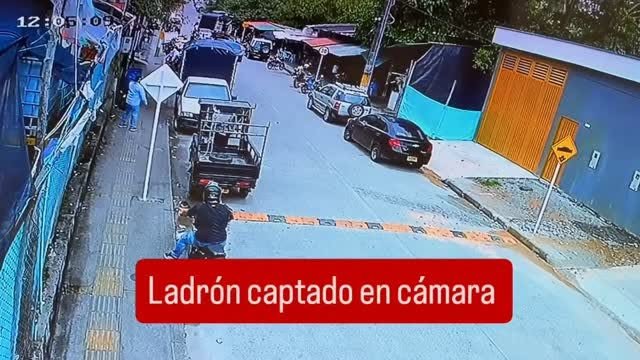 ¡ACACÍAS, ¿HUNDIDA EN LA DELINCUENCIA?! ¡NI EN PLENA PLAZA SE SALVAN DE